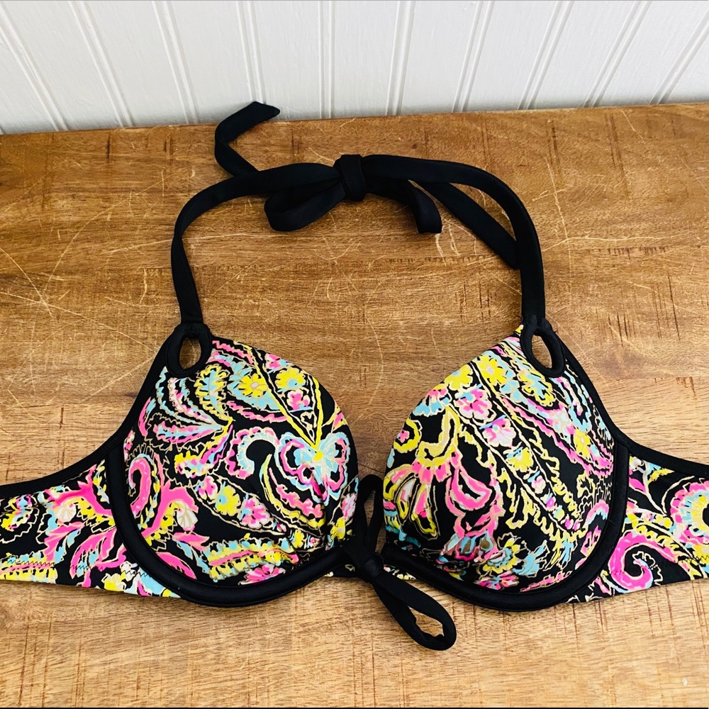 Victoria’s Secret push-up bikini top